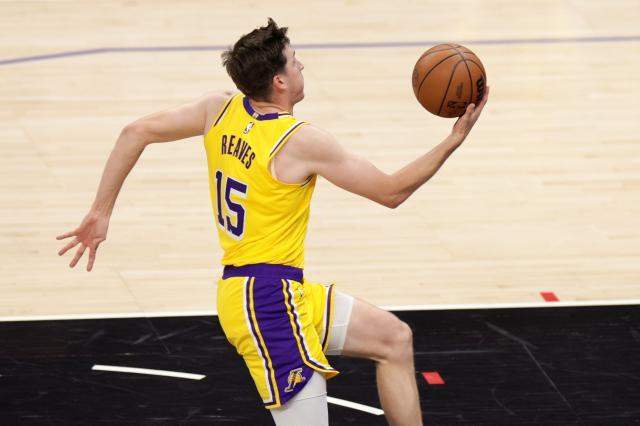 九游互动-模板对标布朗森 湖人对里夫斯依然抱有极高期待