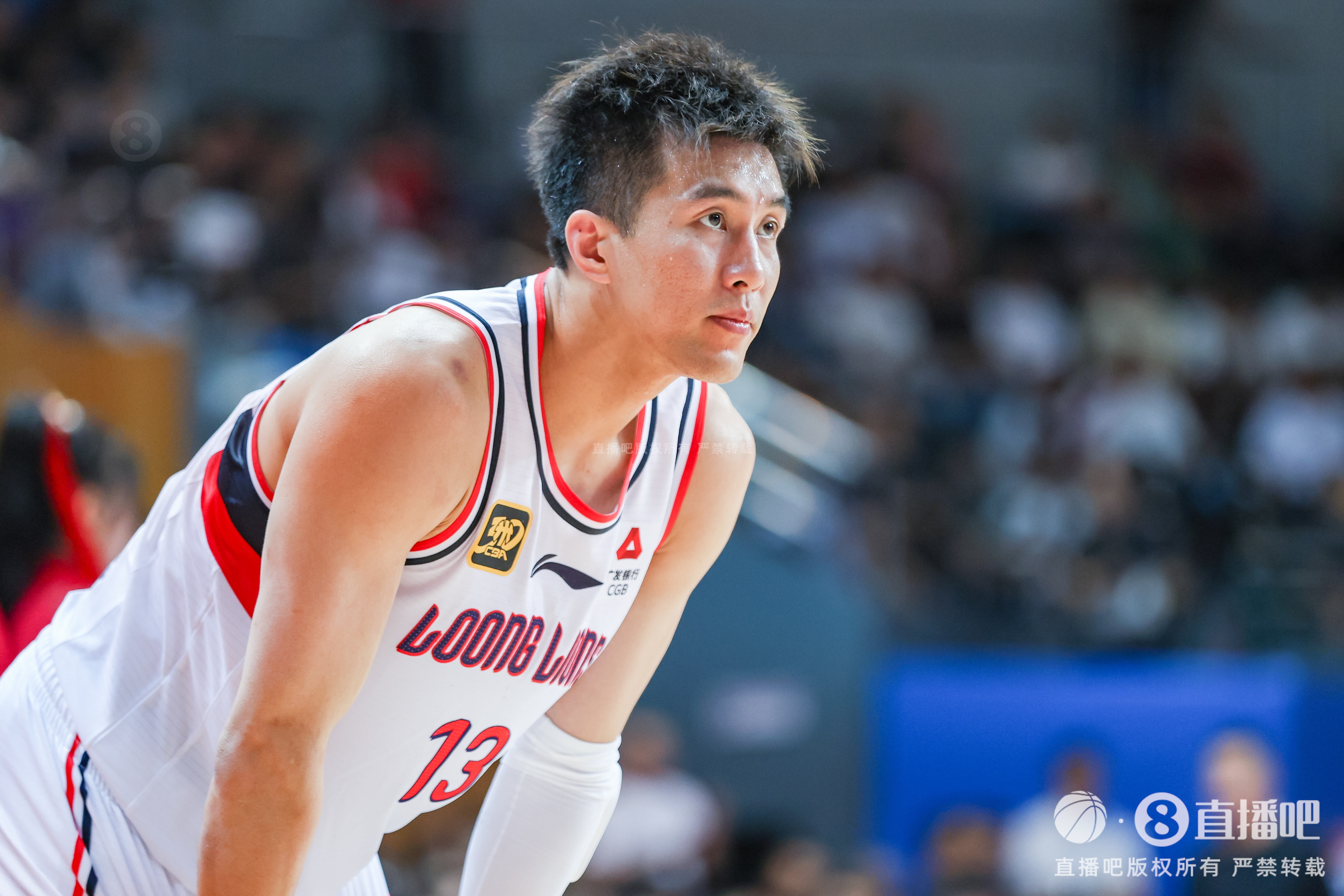 九游娱乐-郭艾伦广州队生涯两个赛季仅出战19场 场均14.5分2.9板4.5助