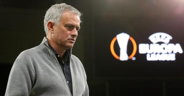 穆里尼奥：凯恩干了许多份外事 解围数据难以置信